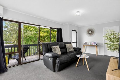 Photo of property in 8 Wirihana Road, Titirangi, Auckland, 0604