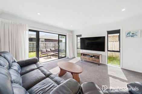 Photo of property in 17 Ford Road, Manor Park, Lower Hutt, 5019