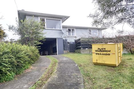 Photo of property in 8 Penrith Street, Westown, New Plymouth, 4310