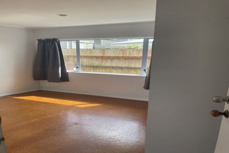 Photo of property in 14 Coey Place, Glen Eden, Auckland, 0602