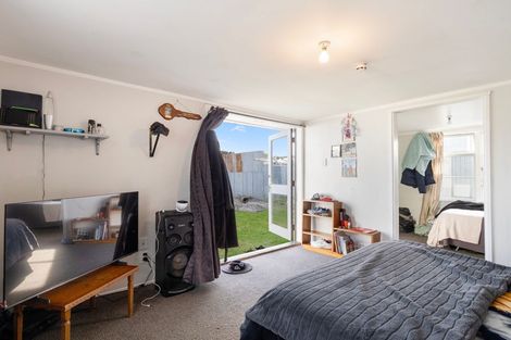 Photo of property in 10 Cornfoot Street, Castlecliff, Whanganui, 4501