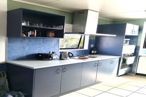 Photo of property in 28 Dungarvon Place, Clendon Park, Auckland, 2103