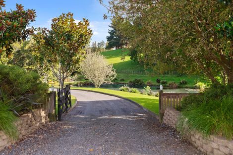 Photo of property in 110 Farmpark Road, Waiuku, 2681