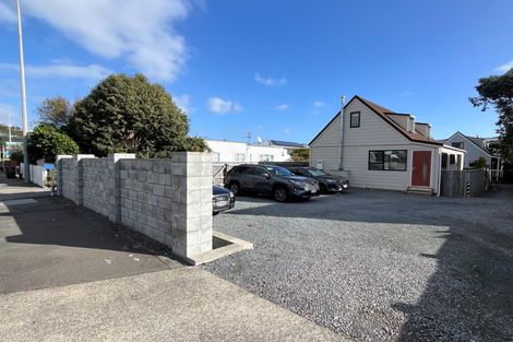 Photo of property in 15 Mana Esplanade, Paremata, Porirua, 5026