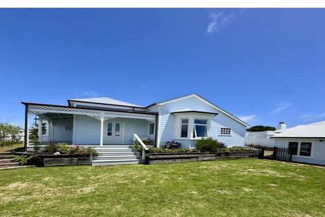Photo of property in 18 Morley Street, New Plymouth, 4310