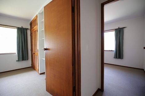 Photo of property in 10 Wesleydale Place, Papakura, 2110