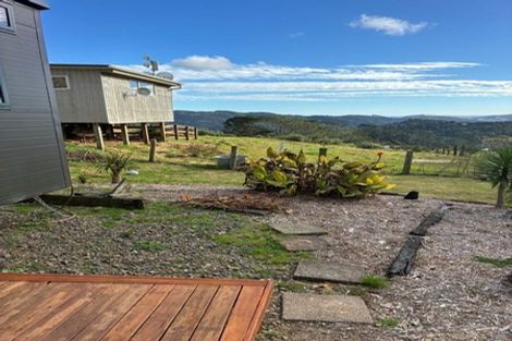 Photo of property in 77 Duffy Road, Waitakere, Henderson, 0782