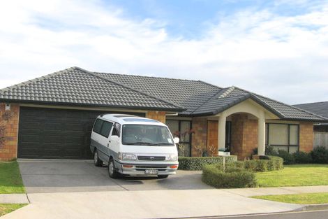 Photo of property in 19 Dalcross Drive, Flat Bush, Auckland, 2016