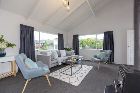 Photo of property in 14 Anaru Street, Raumati Beach, Paraparaumu, 5032