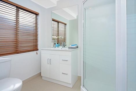 Photo of property in 1/1 Heathglen Place, Bayview, Auckland, 0629