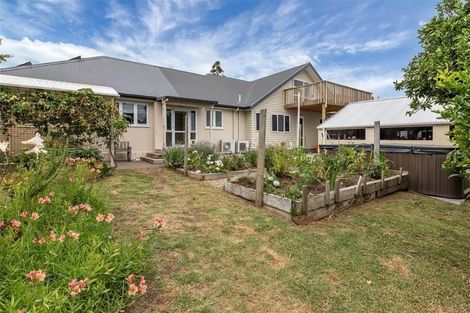 Photo of property in 308 One Tree Point Road, One Tree Point, 0118