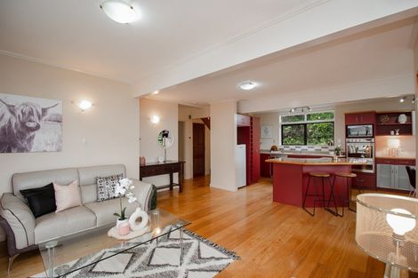 Photo of property in 5 Matipo Avenue, Pomare, Rotorua, 3015