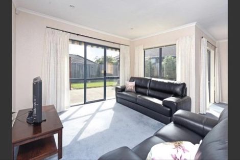 Photo of property in 23 Dairyland Drive, East Tamaki Heights, Auckland, 2016