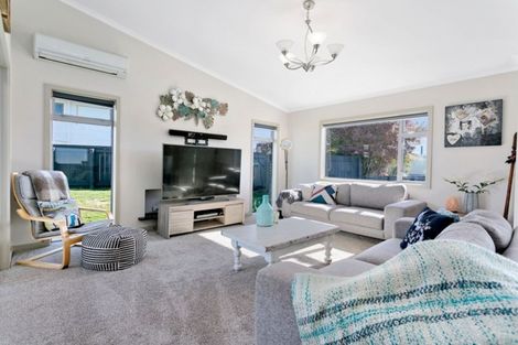 Photo of property in 13 Victoria Street, Richmond Heights, Taupo, 3330