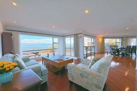 Photo of property in 40 Dress Circle, Newlands, Wellington, 6037