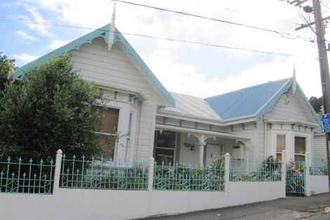 Photo of property in 19 Paterson Street, Mount Victoria, Wellington, 6011