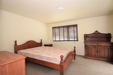 Photo of property in 2 Queen Street, Brighton, Dunedin, 9035