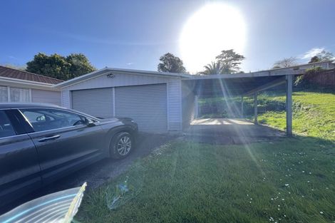 Photo of property in 28 Glenfinn Place, Massey, Auckland, 0614