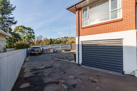 Photo of property in 1 Kinmont Crescent, Kinmont Park, Mosgiel, 9024