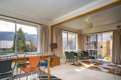 Photo of property in 74 Cotter Avenue, Arrowtown, 9302