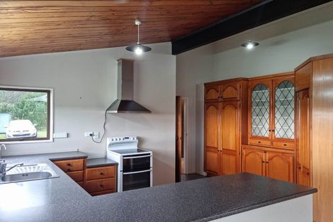 Photo of property in 142 York Road, Huirangi, New Plymouth, 4373