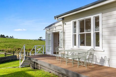 Photo of property in 30 Centennial Park Road, Wellsford, 0900