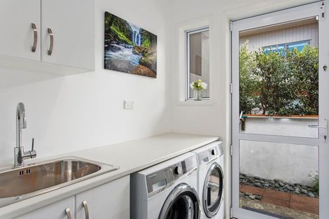 Photo of property in 27 Waterford Avenue, Ohope, 3121