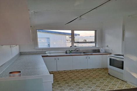 Photo of property in 43 Wynyard Street, Normanby, Hawera, 4614