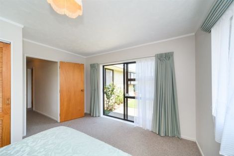 Photo of property in 1 Mcarthur Street, Terrace End, Palmerston North, 4410