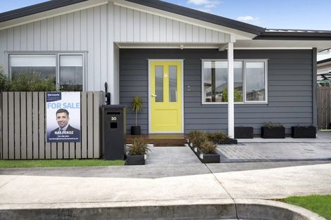 Photo of property in 30 Whareatua Avenue, Takanini, 2112