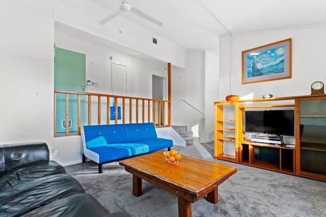 Photo of property in 26 Adam Sunde Place, Glen Eden, Auckland, 0602