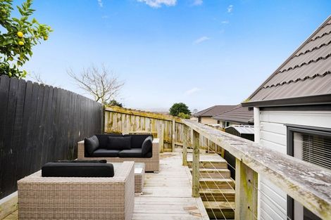 Photo of property in 18 Saralee Drive, Manurewa, Auckland, 2105