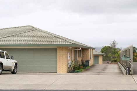 Photo of property in 13a Cockle Bay Road, Cockle Bay, Auckland, 2014