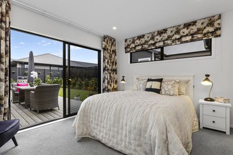 Photo of property in 1 Tai Road, Richmond Heights, Taupo, 3330