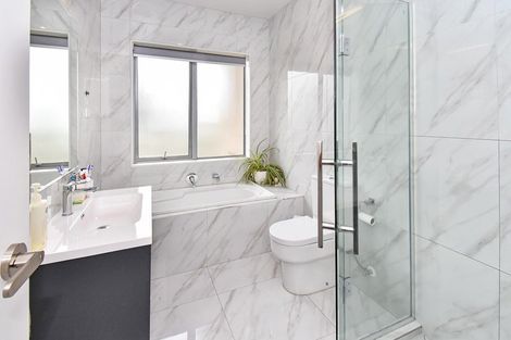 Photo of property in 28 Ancroft Street, Papakura, 2110