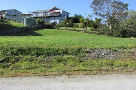 Photo of property in 31 Paradise Road, Coopers Beach, 0420