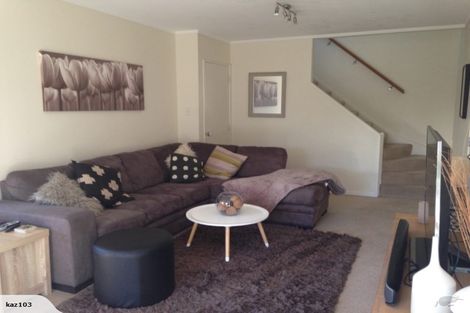 Photo of property in 4/56 Youngs Road, Papakura, 2110