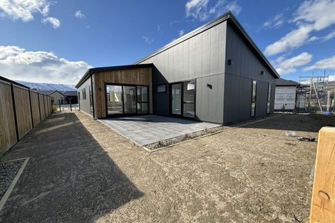 Photo of property in 8 Bragato Way, Cromwell, 9310