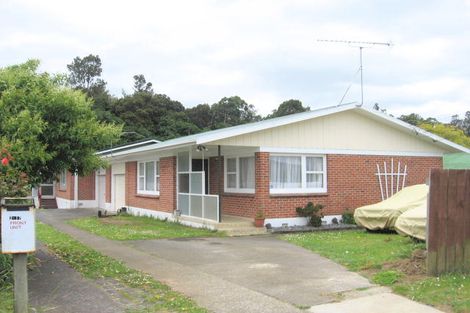 Photo of property in 2/17 Rosehill Drive, Rosehill, Papakura, 2113