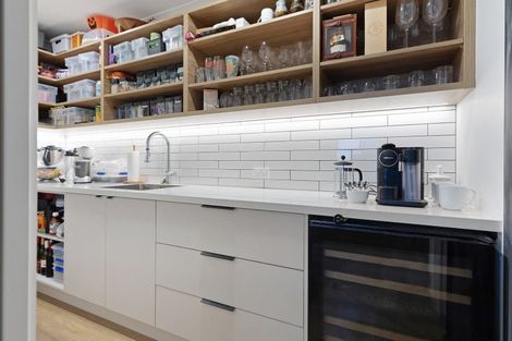 Photo of property in 160 Lakes Boulevard, Pyes Pa, Tauranga, 3112