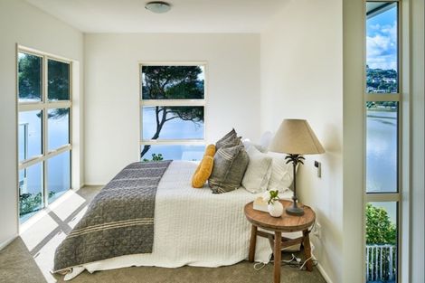 Photo of property in 34 Seaview Road, Paremata, Porirua, 5024