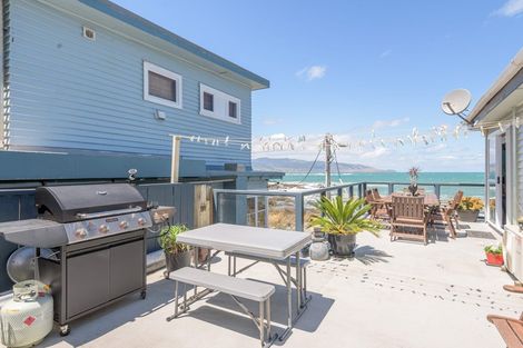 Photo of property in 148 The Esplanade, Houghton Bay, Wellington, 6023