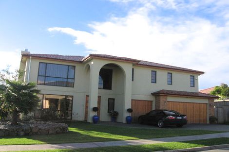 Photo of property in 3 Kaseng Place, East Tamaki Heights, Auckland, 2016