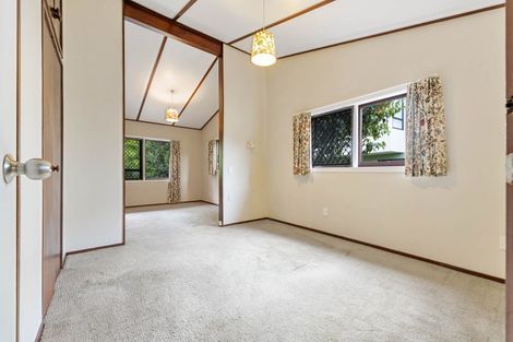 Photo of property in 2 Birch Street, Hilltop, Taupo, 3330