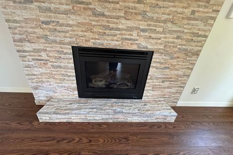 Photo of property in 37 Charles Dickens Drive, Mellons Bay, Auckland, 2014