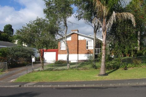 Photo of property in 36 Normanton Street, Glenfield, Auckland, 0629