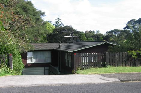 Photo of property in 68 Woodfern Crescent, Titirangi, Auckland, 0604