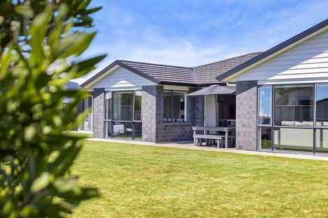 Photo of property in 9 Christow Court, Paraparaumu, 5032
