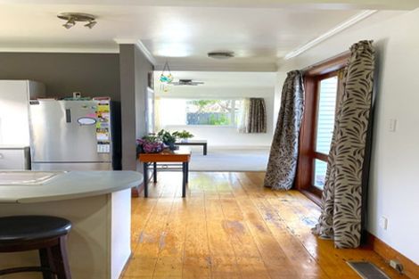 Photo of property in 17 Ranelagh Street, Karori, Wellington, 6012