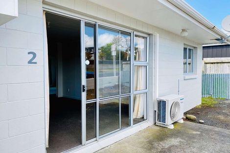 Photo of property in 71 Govett Avenue, Frankleigh Park, New Plymouth, 4310